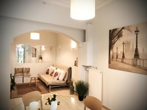 Marousi Residence with Garden