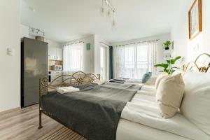 Reda Peaceful Retreat Studio by BookingHost