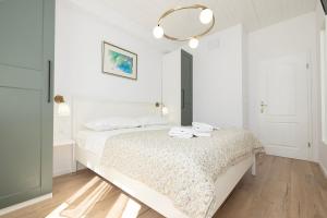 Korina "Sea View Apartment"