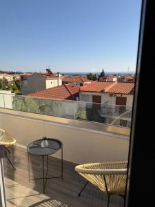 DIONYSUS Apartments
