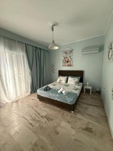 Elena Home