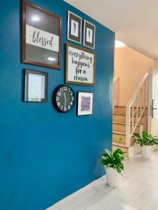 3BR House near Clark Airport, SM and Korea Town