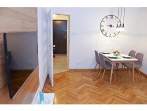 Srebrna Warsaw Apartment