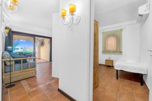 -Vista Mare- Casa con piscina e spiaggia a 300 mt
