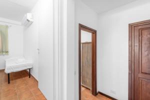 -Vista Mare- Casa con piscina e spiaggia a 300 mt