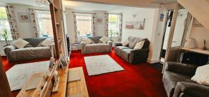 19 Newtown Sidmouth is a Cosy Cottage and Family Home 600m to Beach