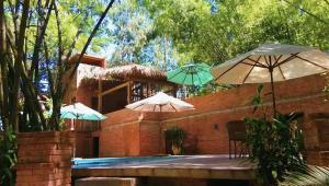 Quiet Riverside Retreat, 10min to Old Town