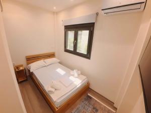 Theas Living Garden