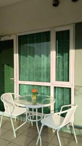 Cozy 1-Bedroom Condo with Balcony in Makati