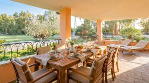 Villa Albarosa surrounded by nature Just a few minutes from Alghero iconic beaches