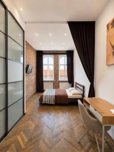 Апартаменти в центрі, самозаселення,паркінг, Куліша 34