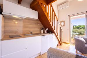 Valras-loc The Sailors Cabin