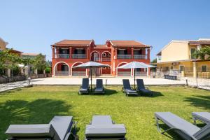 Niki Studios & Apartments