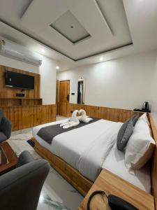 Hotel The Travica Kasol Centrally Heated & Air Cooled Near Volvo Bus Stand