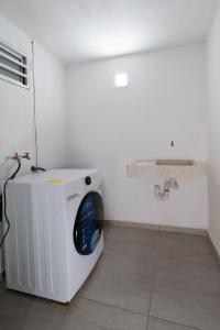 Departamento entero cerca de playa y Acuario