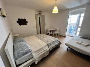 Garrub Rooms
