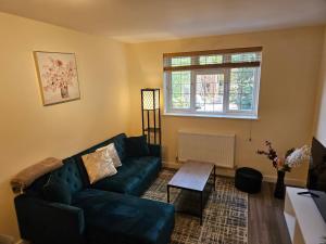 2 Bedroom Flat Free Parking