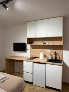 Studio apartment ground floor