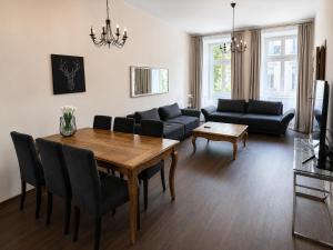 G25 Apartments