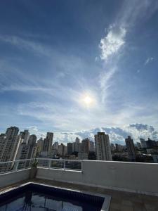 Lindo Studio com Banheira Privativa