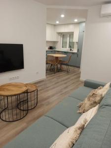 Sesimbra Old Town Apt, 1 Min Walk to Beach