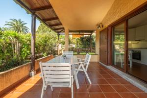 Charming Cottage with Terrace - 300m from the Beach - Private Parking