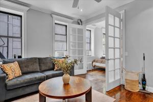 Elegant 3BR-2BA in Gramercy -Modern & Central