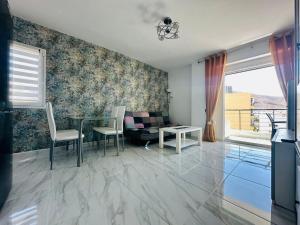 Ocean view apartment near beach Los Cristianos