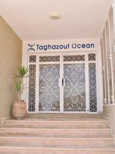 Appartement Moderne à Taghazout , piscine & Gym