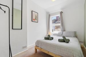 Beautiful 2 Bed House with Parking in Birmingham