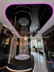 Apartament z Jacuzzi Warszawa Centrum - Romantic Bliss