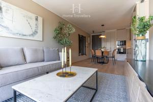 HT Modern apartment Lyon Providencia and Parking