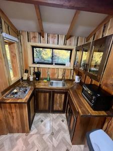 Tiny House 2 personas con vista al Rio Fuy