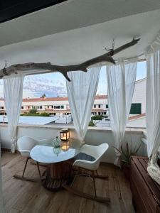 Dragonflys Beach Home