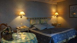 Hotels Le Relais Medicis : photos des chambres