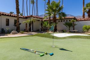 77 Palms