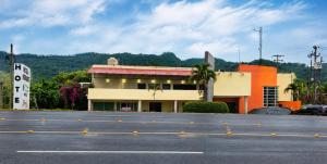 Hotel Vista Verde