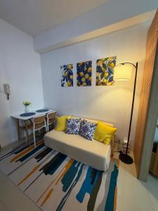 Staycation at Shore Residences Near MOA