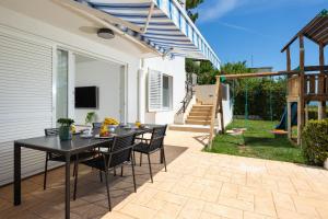 Tanita Exclusive Beachfront Apartment