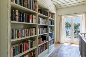 Villa Avola Bol Exclusive Beach Access