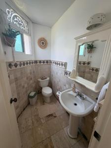 The Victorian Luxury Ocean View Condo 2BR