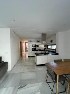 Malabata Hills Gem Spacious 3BR, Private Terrace