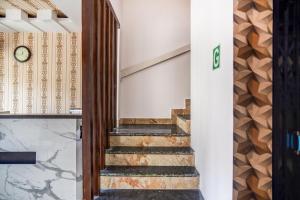 Hotel O A Square