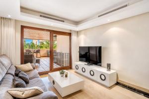 BP4A.2B - Beachfront 2BR with Terrace Gardens