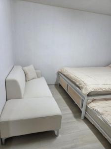 Cozy 3-room with luggage storage Kachisan , Kimpo airport
