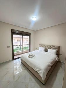 Luxury 2BR App Tanger w Wi-Fi and Garage Parking