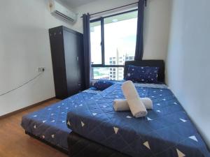 Central Park Urban Cozy 2BR Living Space By STAY