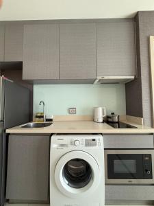 BTS Thong Lor Central High -rise Condo