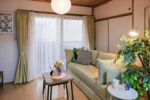 88sqm house, 6 min walk to station, 10 min direct to Asakusa, 6 min direct to Skytree, Direct to Haneda Airport, Scenic train view