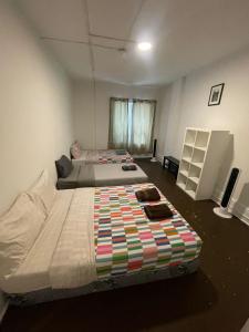 Cozy Yonge Dundas Stay Next to Eaton Centre, Direct transit to Union, CN Tower